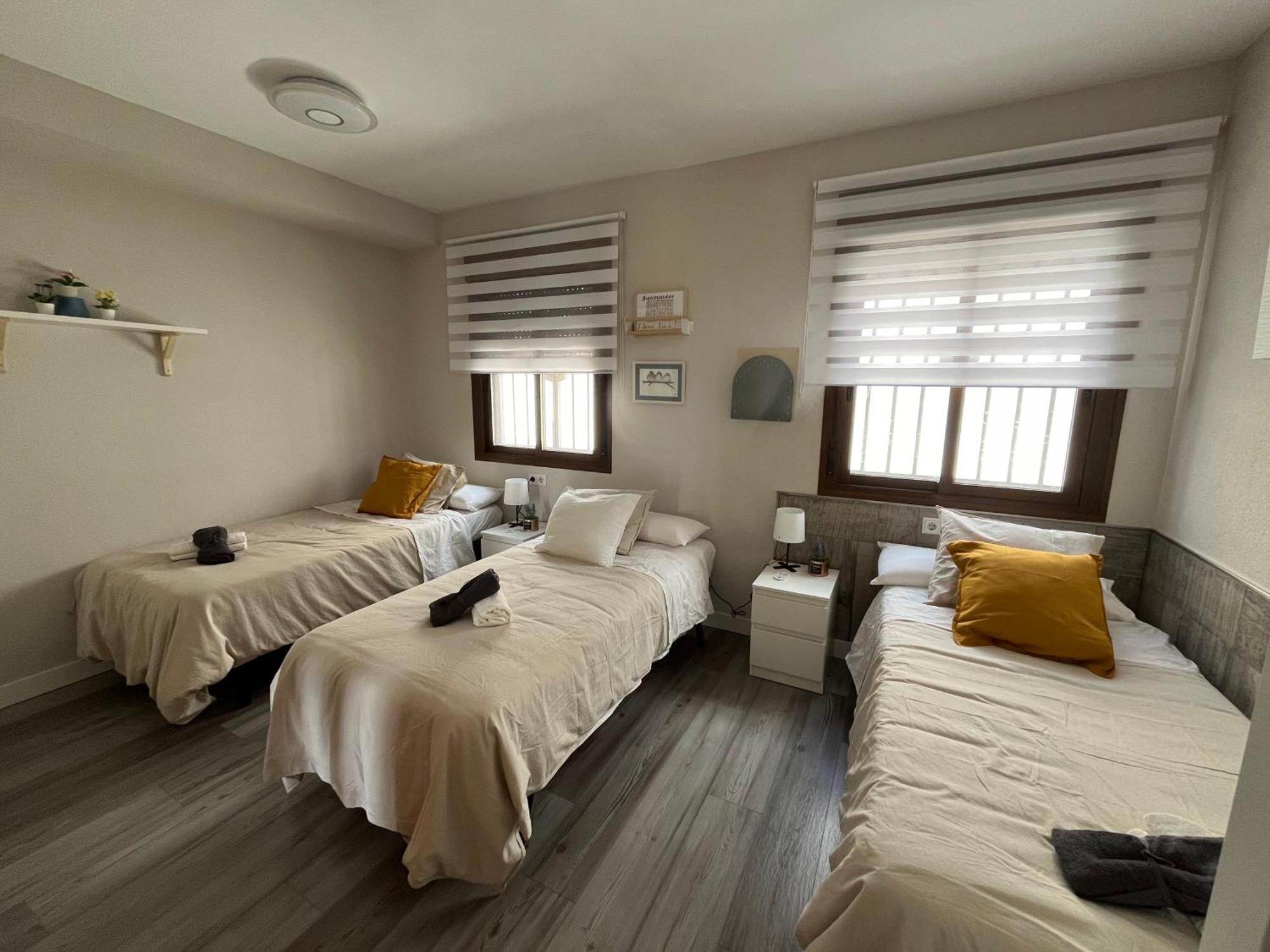 Apartament Casa Paseo De La Ribera 32 *